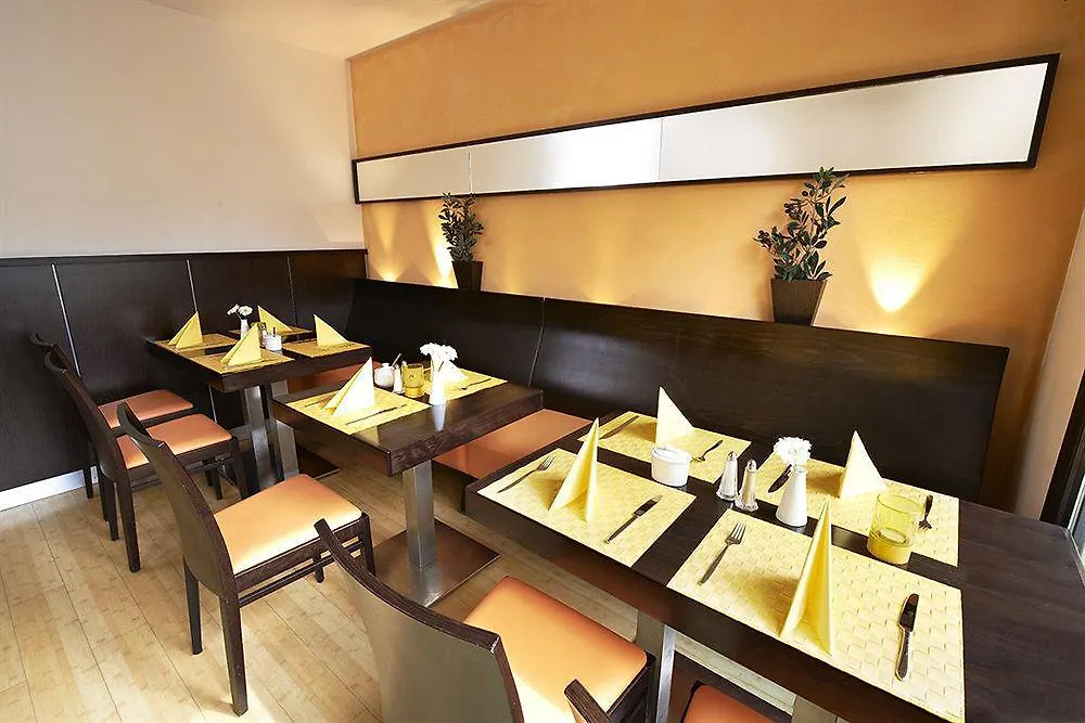 Ghotel Hotel & Living Muenchen-City 3*, Munique
